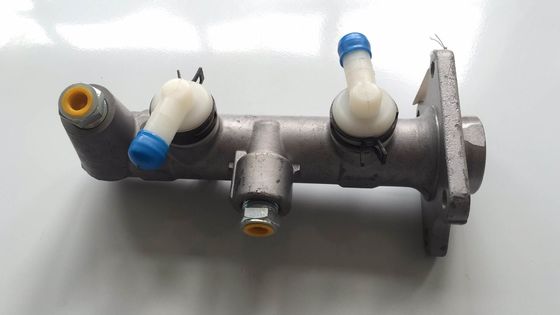 47201-36390 47201-36410 بطری اصلی ترمز 47201-36390 Fits FITS TOYOTA COASTER HZB50 1HZ قطعات معدنی بطری اصلی ترمز 47201-36390 FITS COASTER Bus 1993-2001 2.7L 3.7D BB42L-BRMRS 1993-200