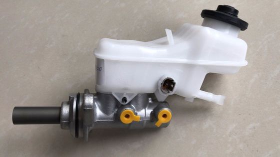 47201-12B20 47201-09680 47201-09331 FITS TOYOTA 47201-12B20 2ZRFE فرعی سلندر اصلی ترمز 47201-12B20 Fit FITS TOYOTA Corolla